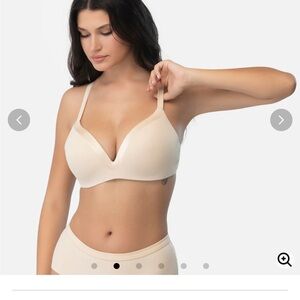 Seamless Cream Bra